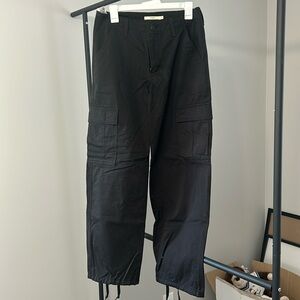 Levi’s brand new ‘94 baggy black pants. Never worn but tag is off. Size 27.